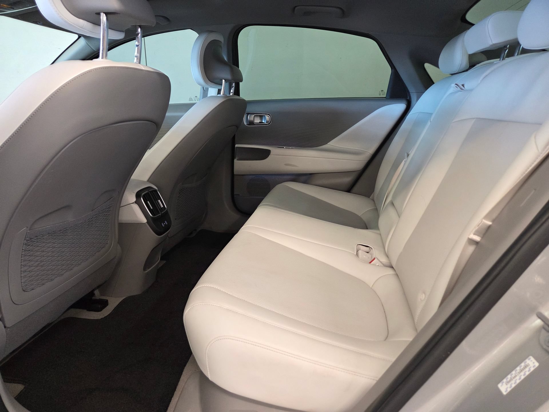 Used 2025 Hyundai Ioniq 6 Limited RWD image 11