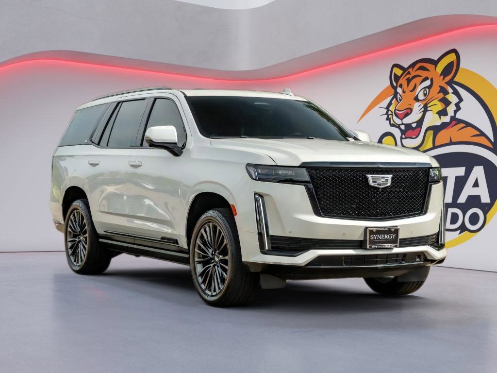 Used 2022 Cadillac Escalade Sport Platinum w/ LPO, ONYX Package AWD/4WD image 3