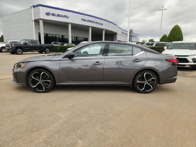 Used 2025 Nissan Altima 2.5 SR FWD image 4