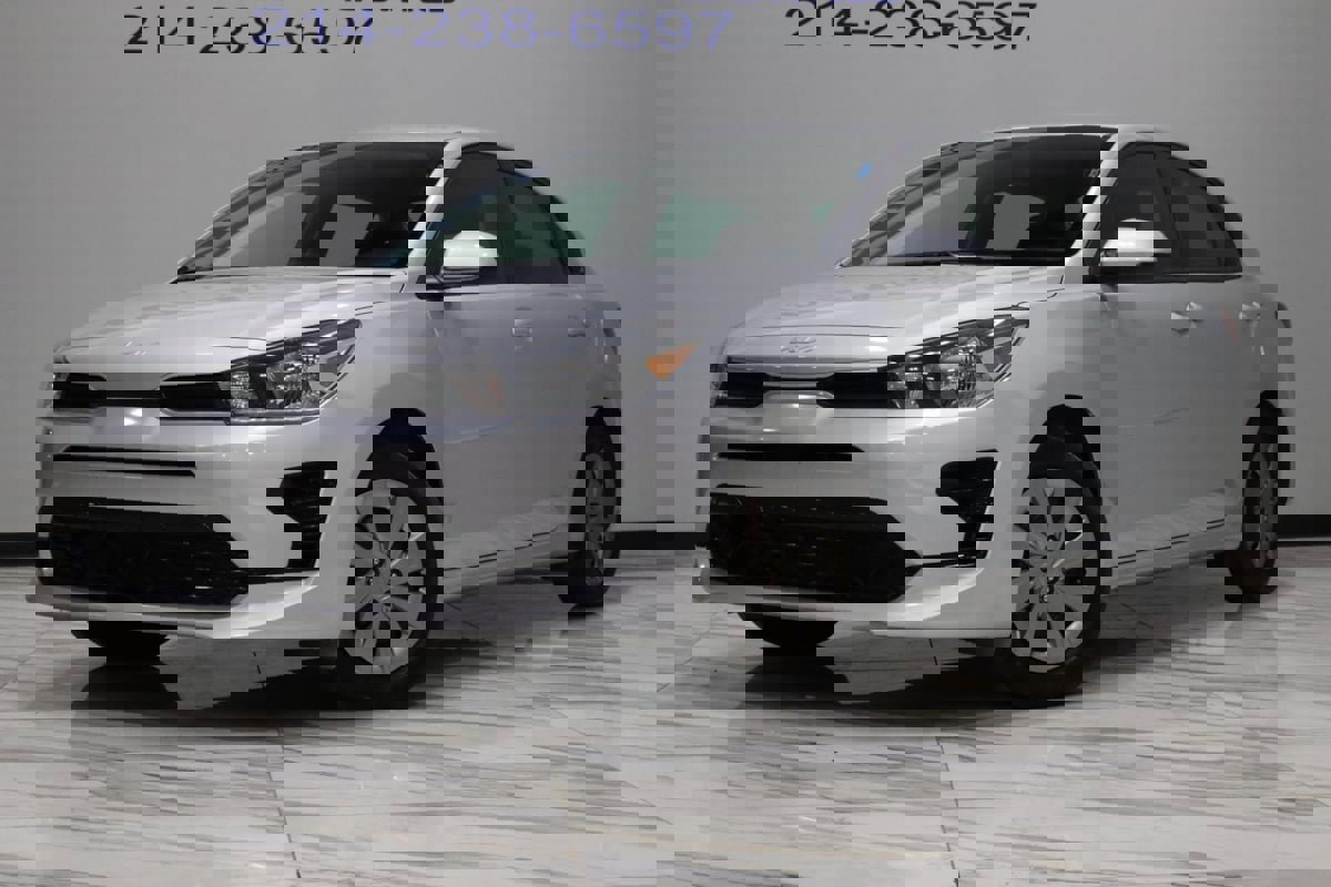 Used 2022 Kia Rio S image 2