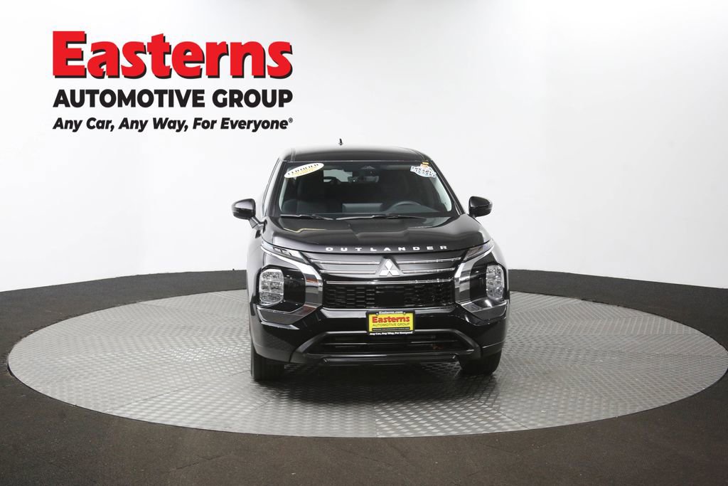 Used 2025 Mitsubishi Outlander ES image 52