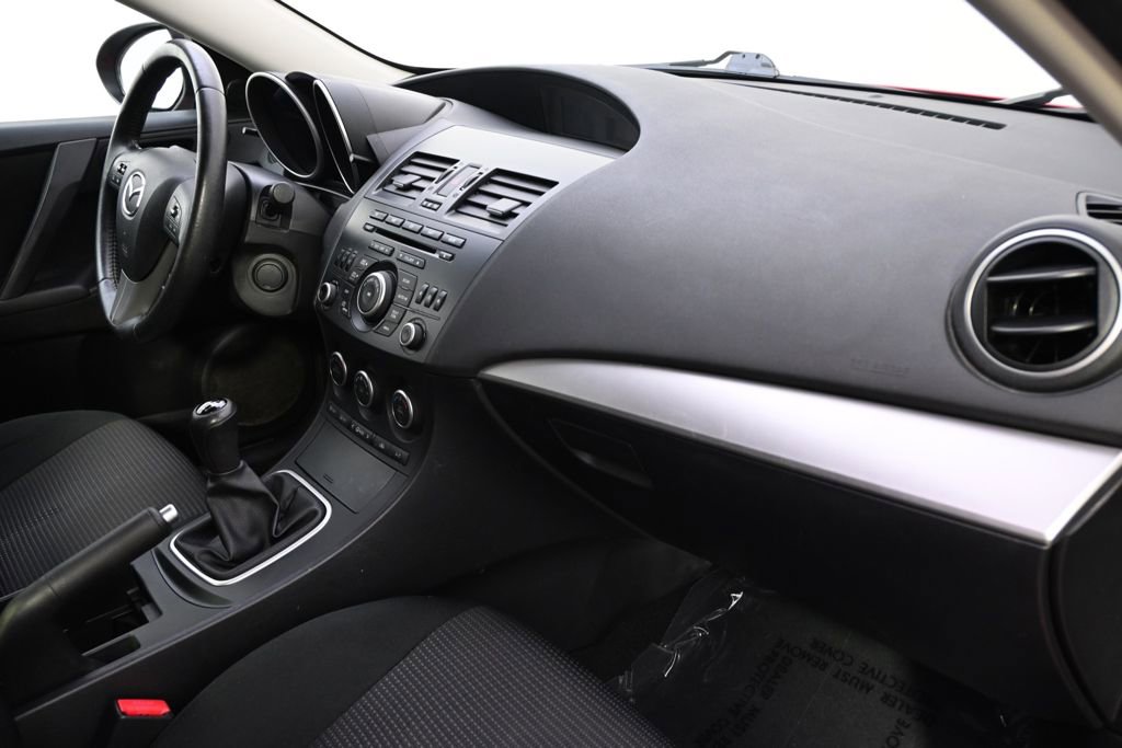 Used 2013 MAZDA MAZDA3 i Touring image 12