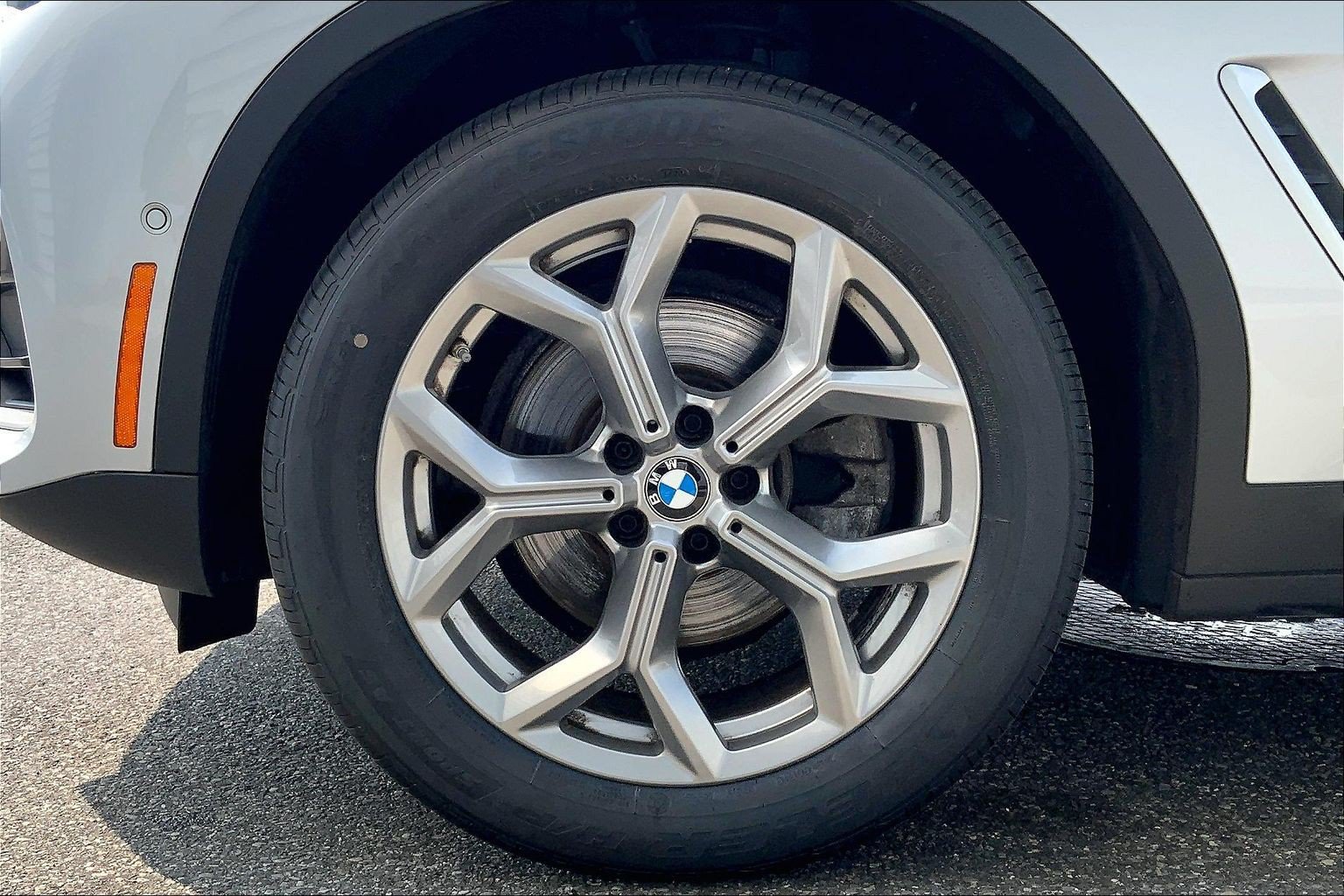Used 2021 BMW X4 xDrive30i w/ Executive Package AWD/4WD image 11
