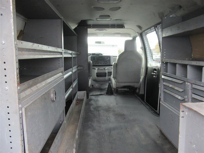 Used 2011 Ford E-250 and Econoline 250 w/ Insulation Pkg image 10