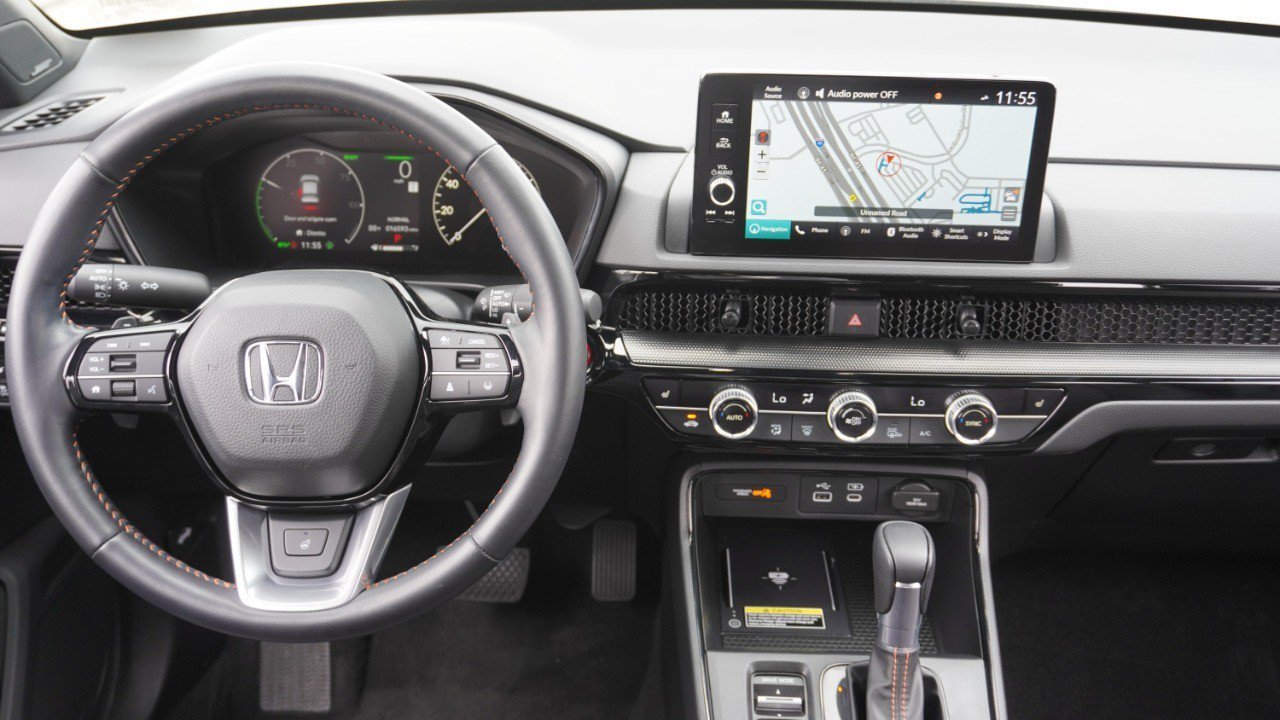 Used 2025 Honda CR-V Sport Touring image 28