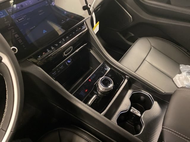 Used 2026 Jeep Grand Cherokee Limited w/ Limited Altitude Package AWD/4WD image 13