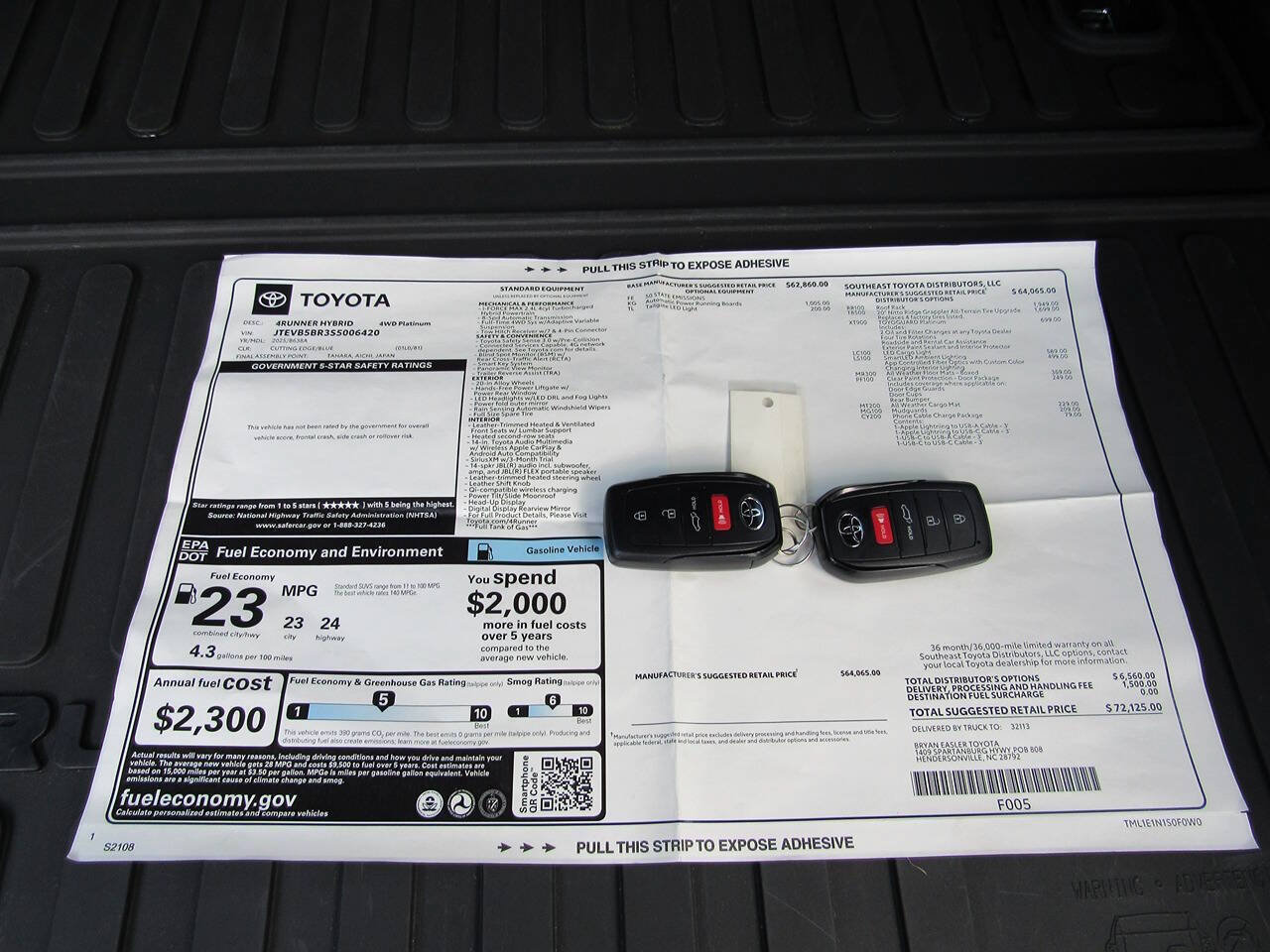 Used 2025 Toyota 4Runner Platinum AWD/4WD image 38