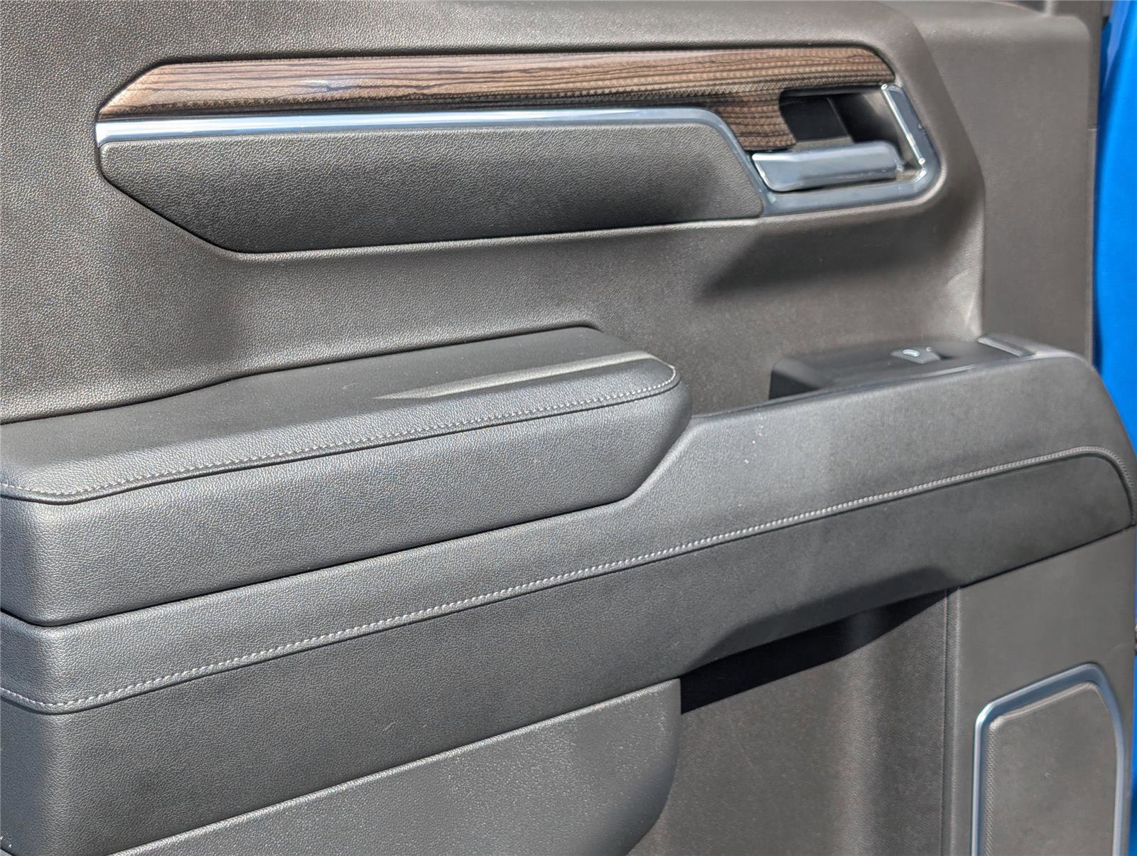 Used 2023 Chevrolet Silverado 1500 LT image 33