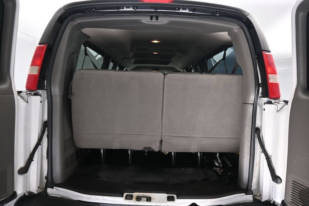 Used 2014 Chevrolet Express 3500 LS RWD image 46
