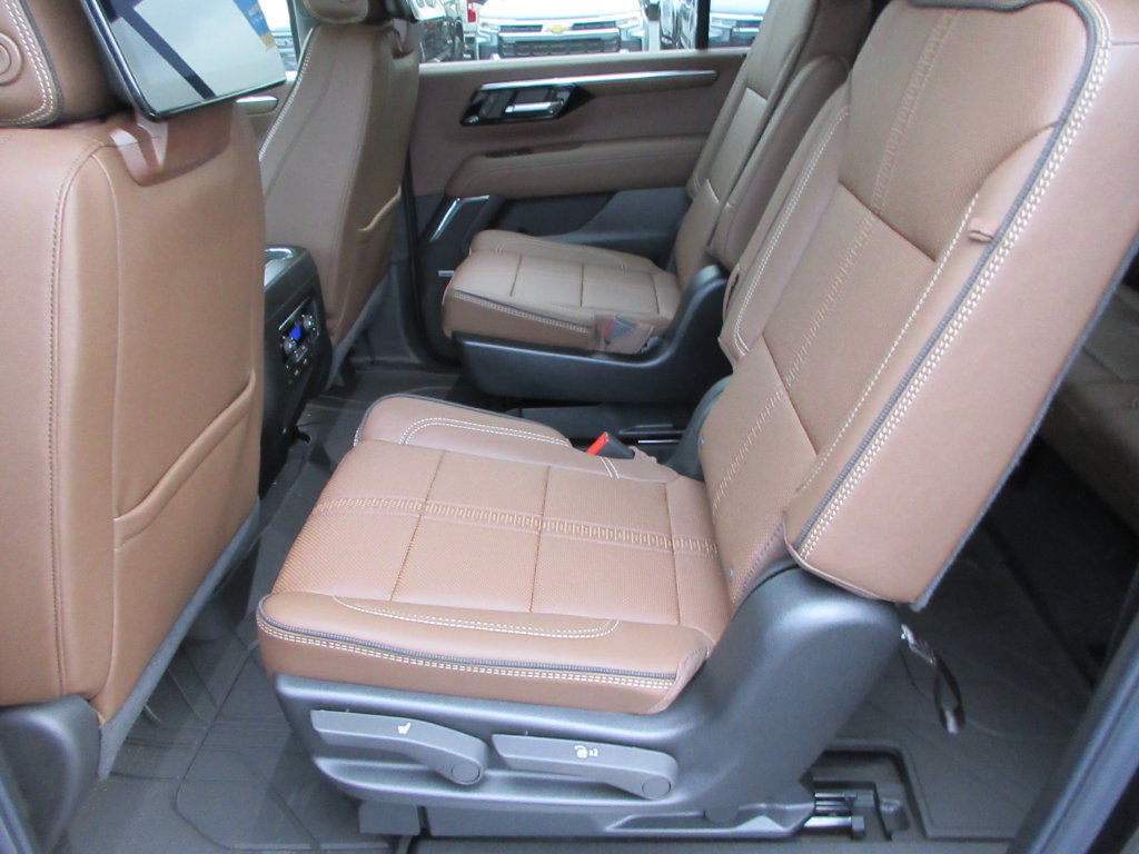 New 2027 Chevrolet Suburban High Country AWD/4WD image 15