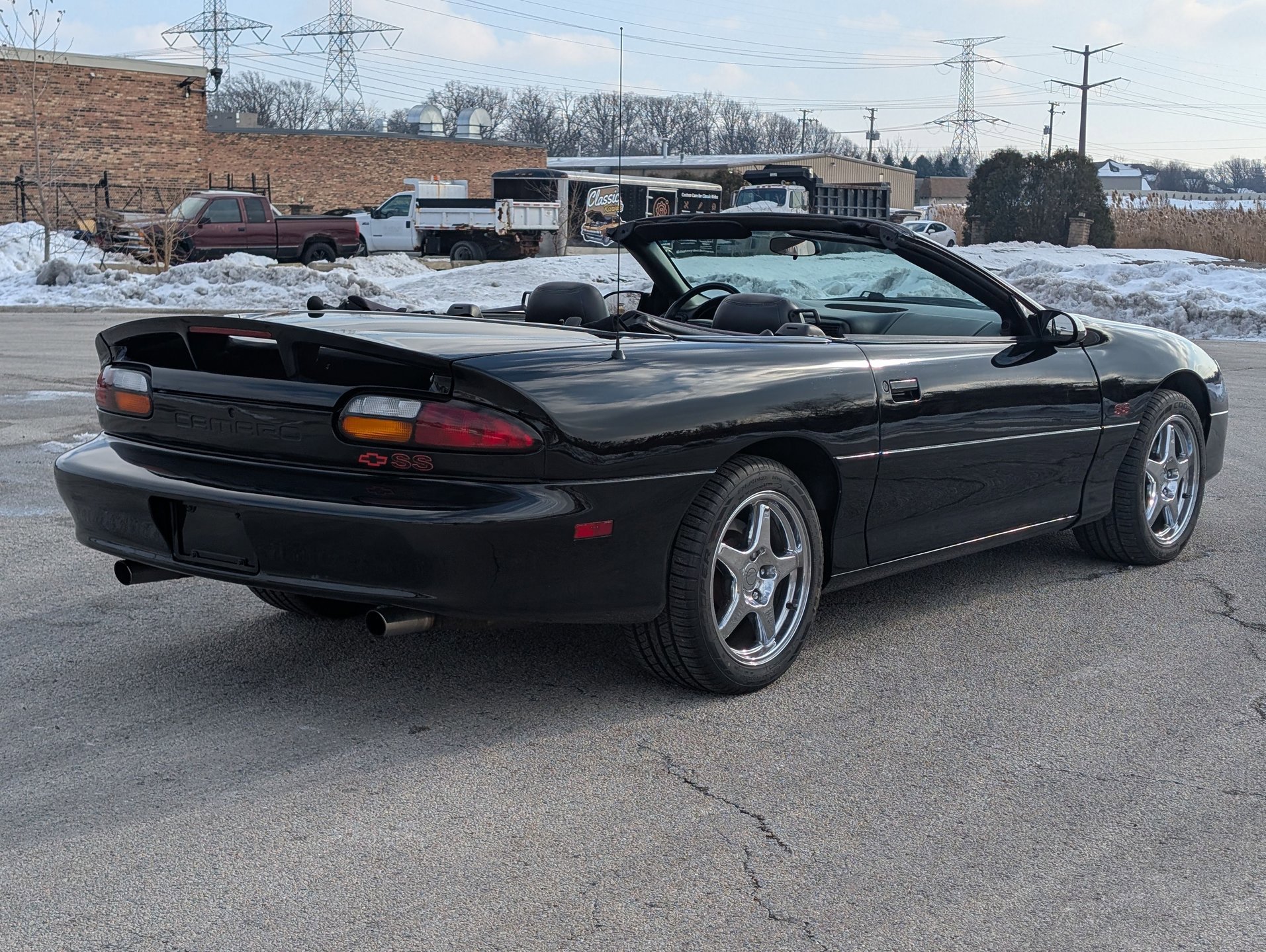 Used 2001 Chevrolet Camaro Z28 w/ SS Performance/Appearance Pkg image 3