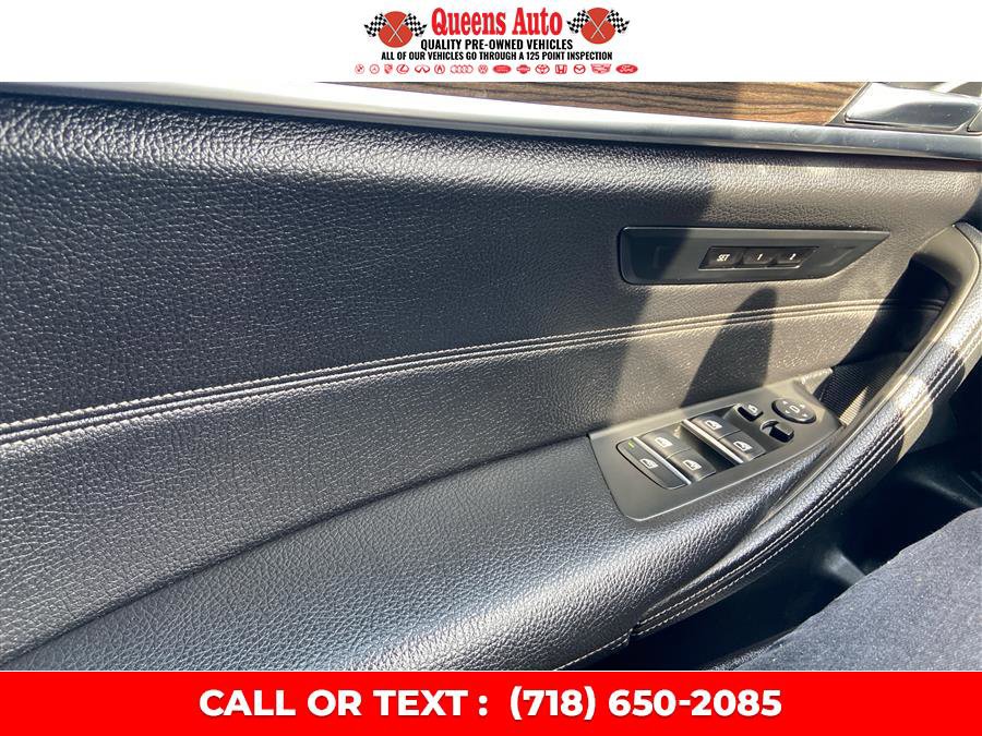 Used 2018 BMW 530i xDrive w/ Premium Package image 22