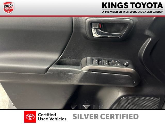 Certified 2021 Toyota Tacoma TRD Off-Road AWD/4WD image 23