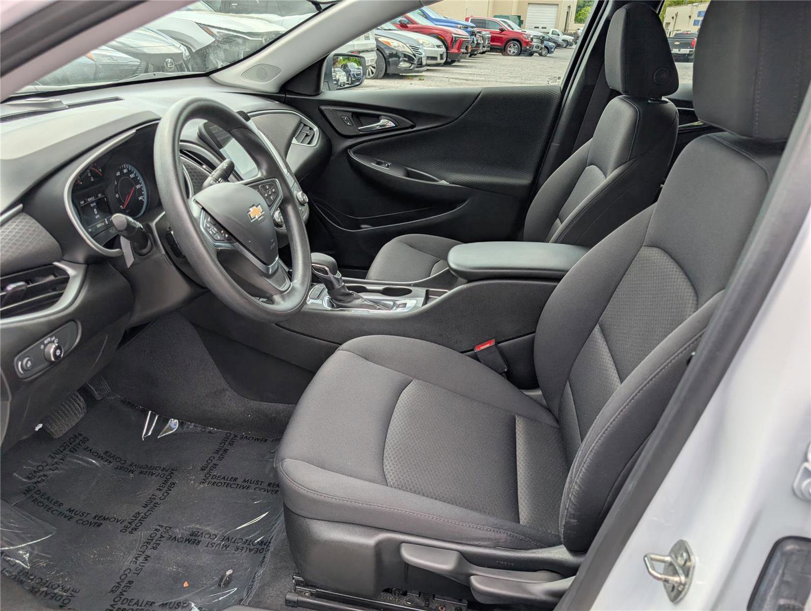 Used 2023 Chevrolet Malibu LS FWD image 15