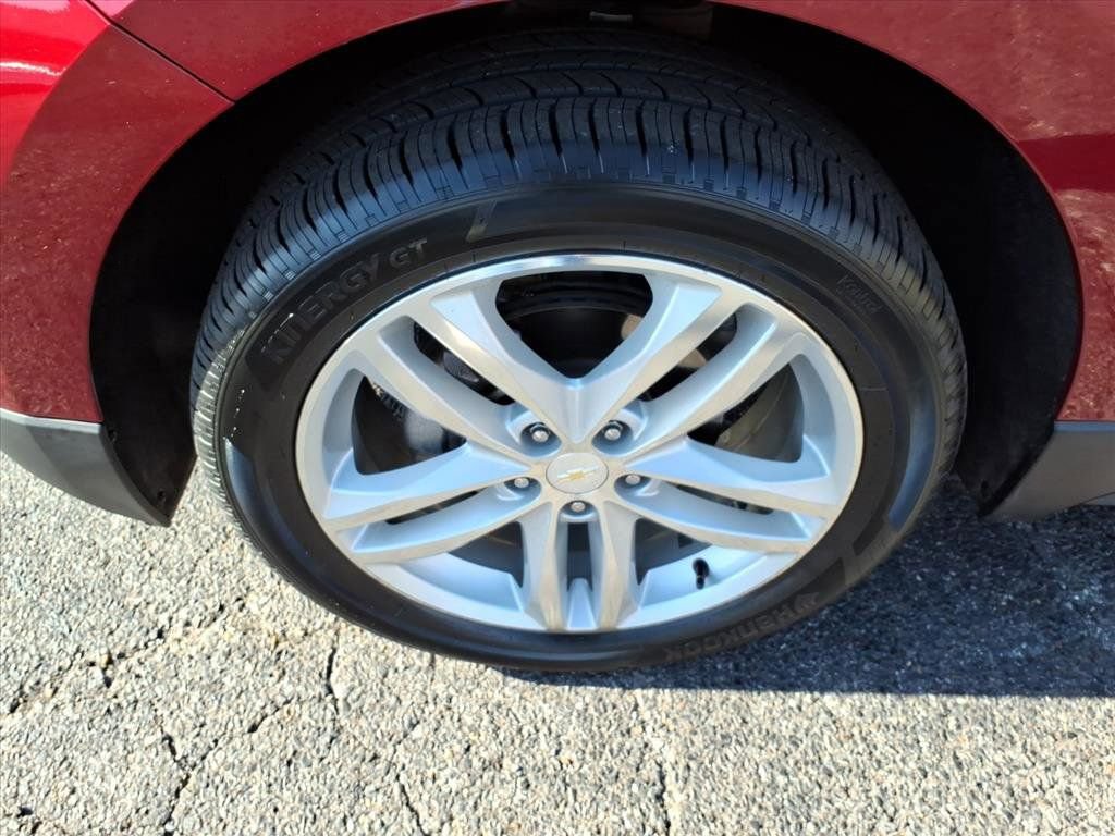 Used 2018 Chevrolet Equinox Premier image 9