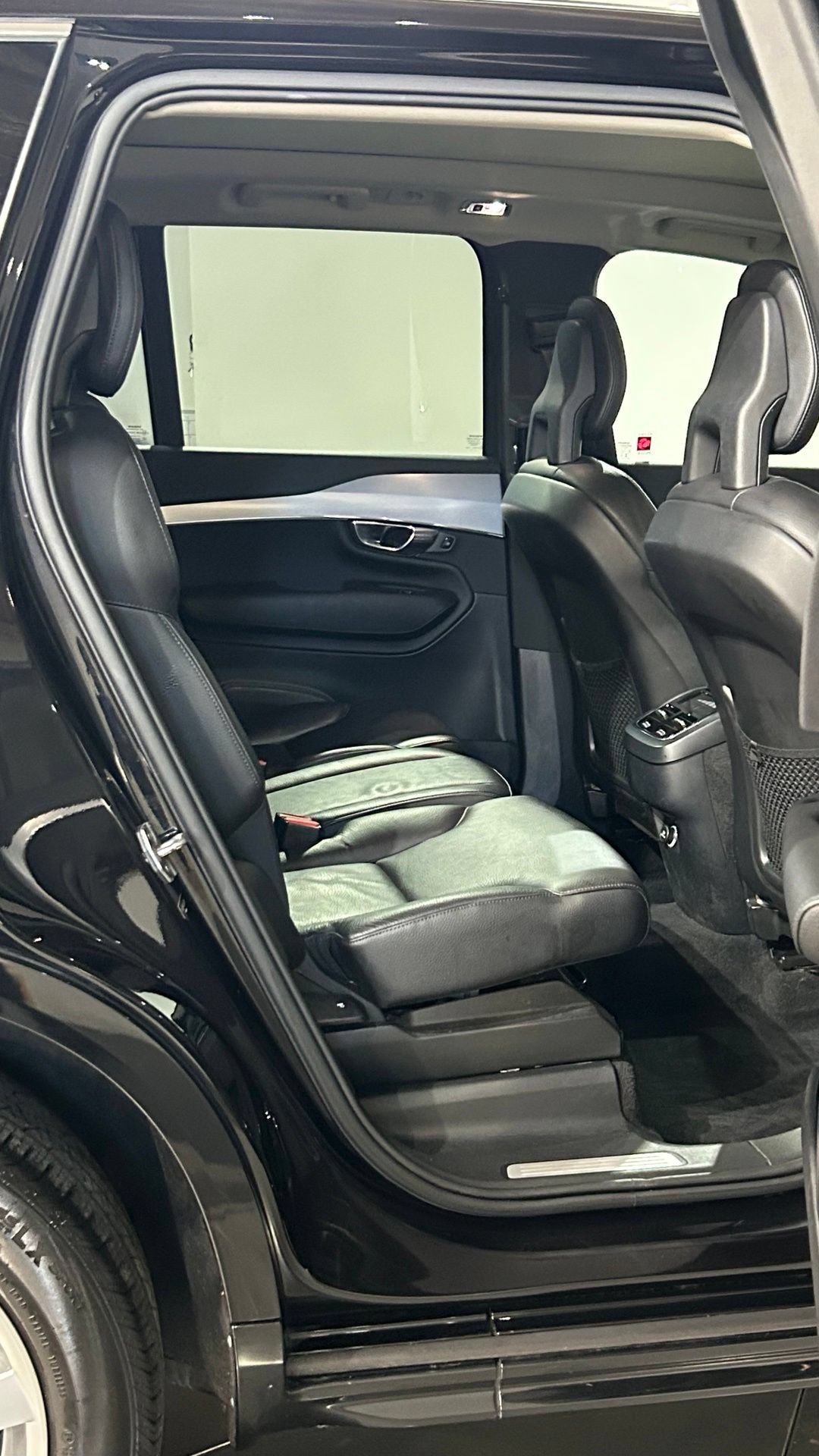 Used 2018 Volvo XC90 T5 Momentum w/ Convenience Package AWD/4WD image 66