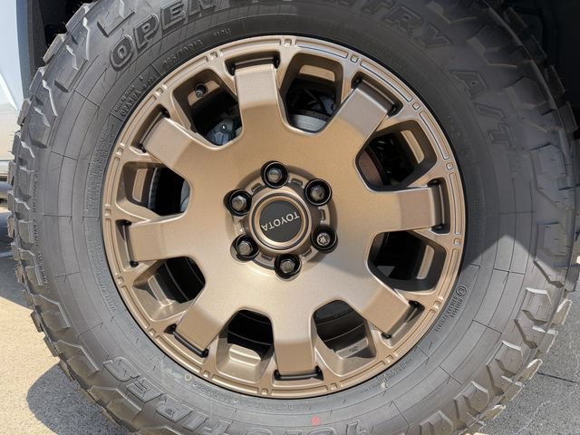 New 2026 Toyota 4Runner Trailhunter AWD/4WD image 10