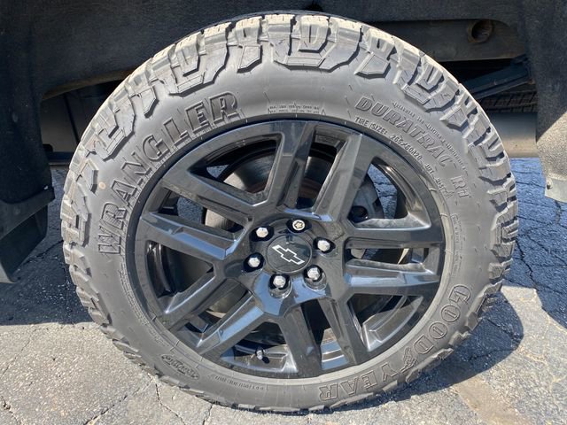Used 2022 Chevrolet Silverado 1500 LT Trail Boss w/ Convenience Package II AWD/4WD image 19