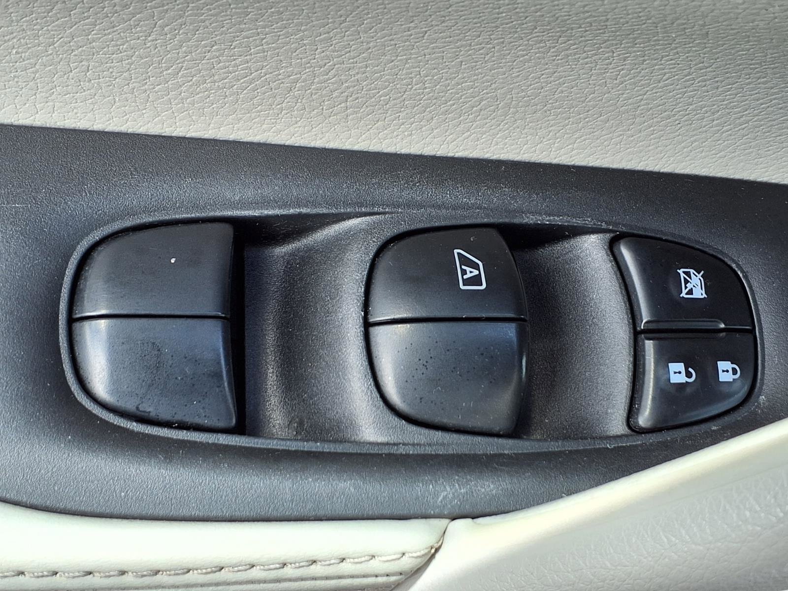 Used 2022 Nissan Rogue Sport SV w/ Technology Package image 20