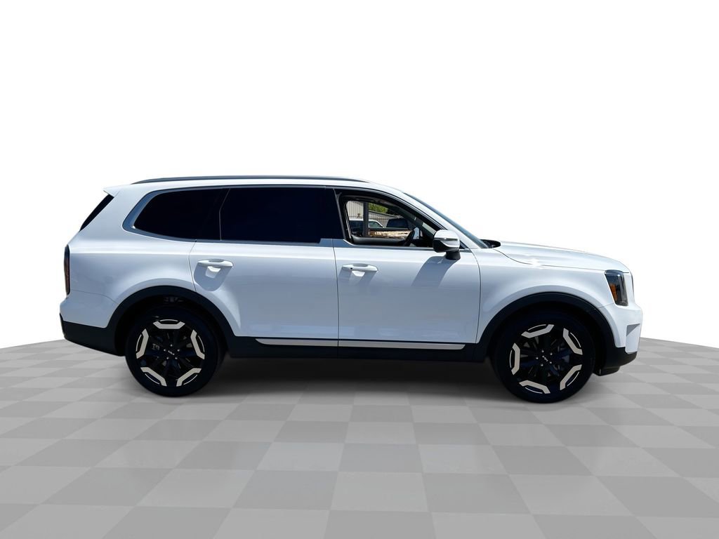 Used 2025 Kia Telluride EX image 9