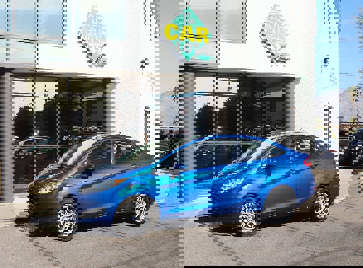 Used 2018 Ford Fiesta SE FWD image 4