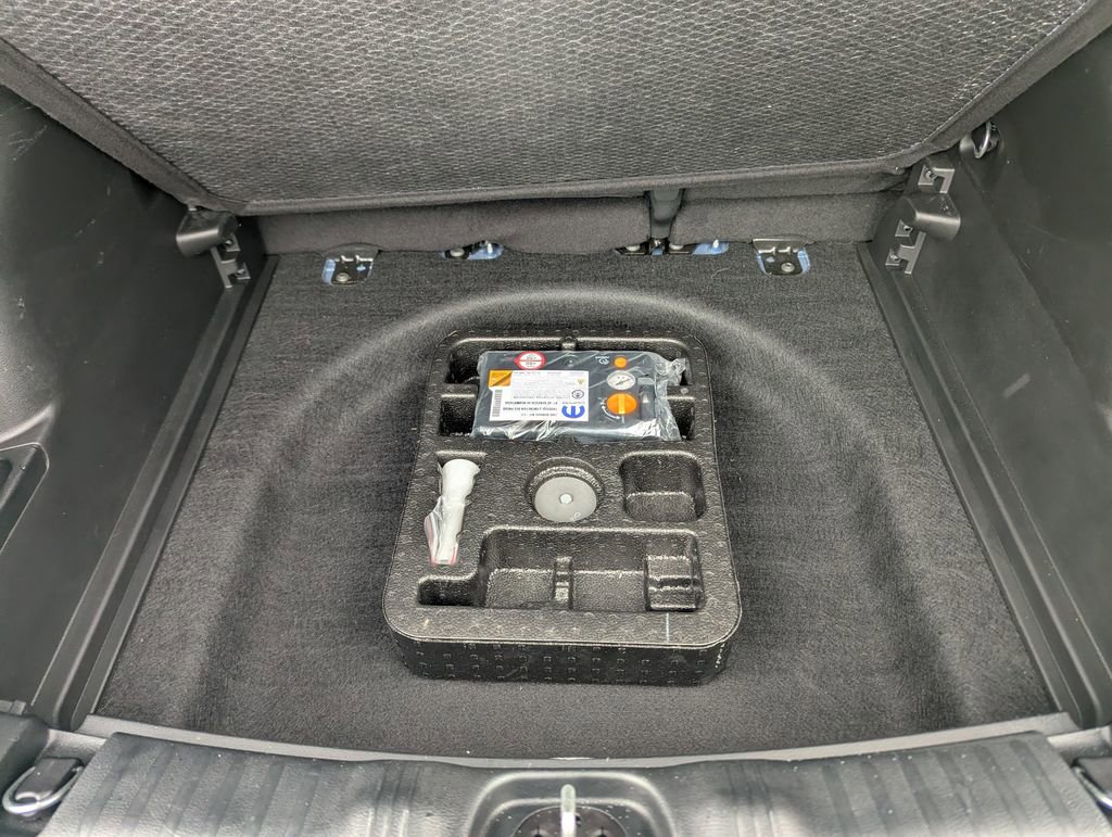 Used 2022 Jeep Compass Limited image 39