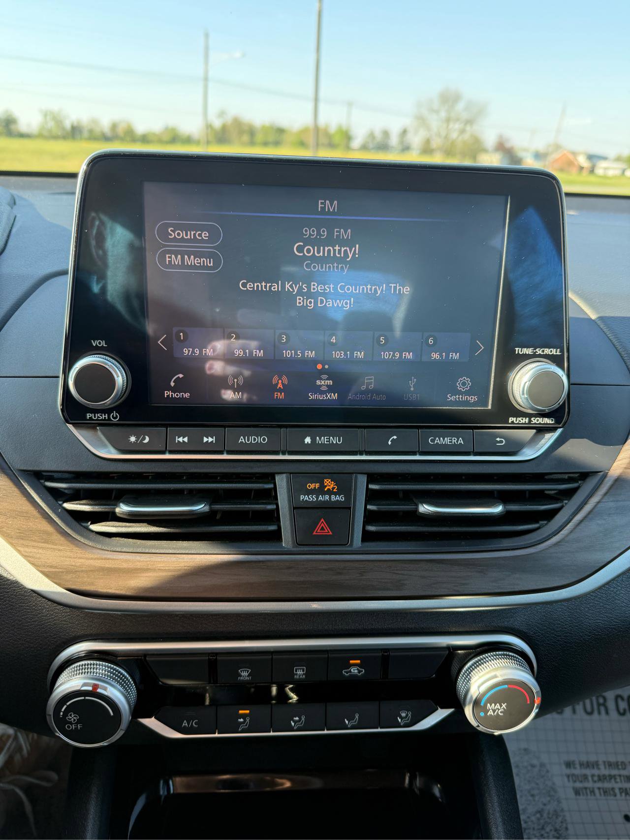 Used 2024 Nissan Altima 2.5 SV image 15