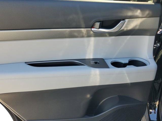 Used 2025 Hyundai Palisade SEL image 21