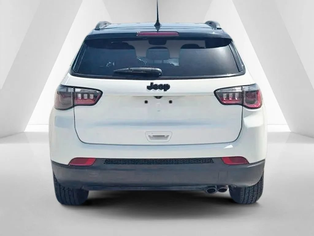 Used 2021 Jeep Compass Latitude FWD image 6