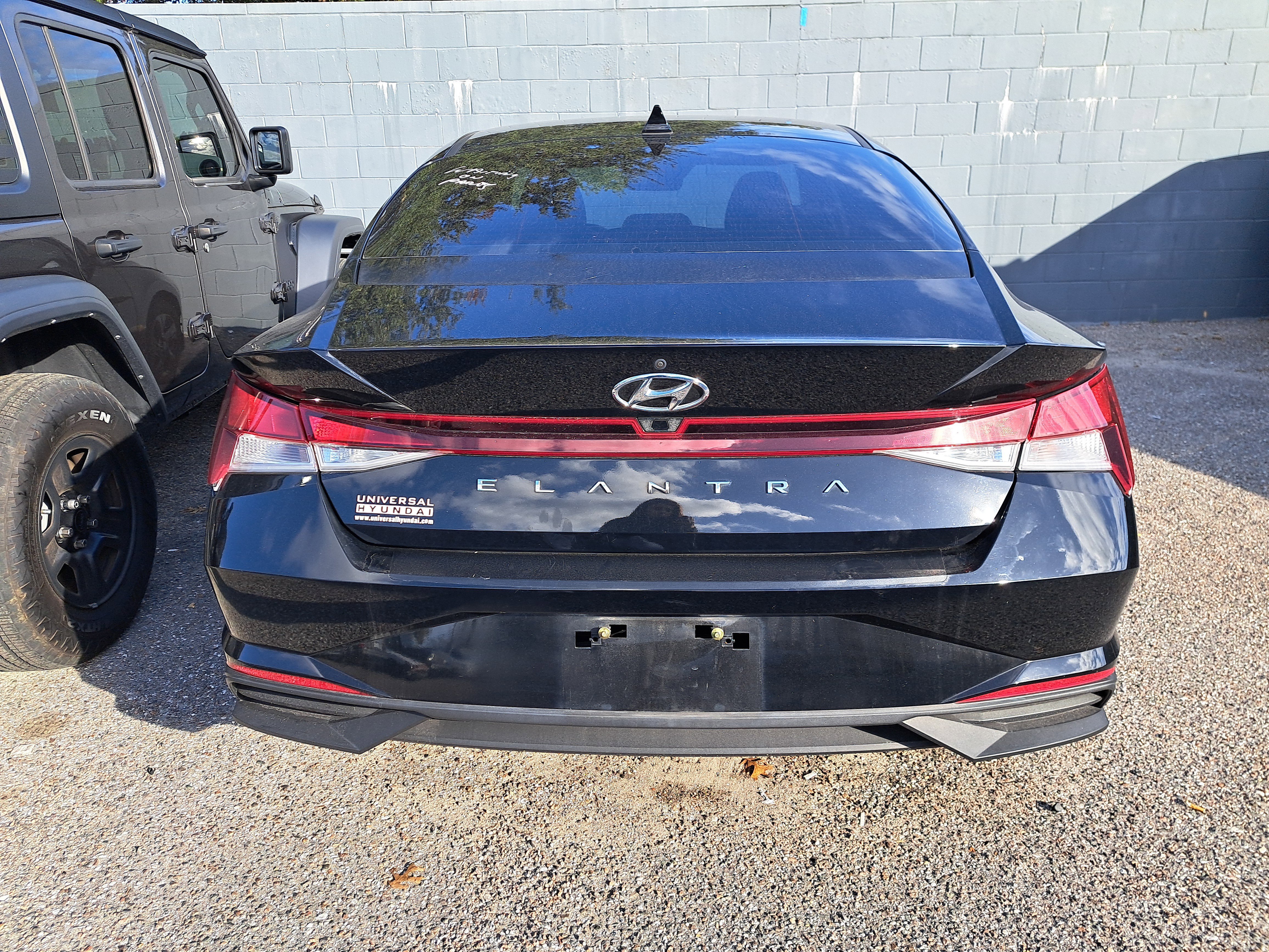 Used 2021 Hyundai Elantra SEL image 5