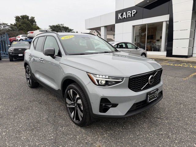 Certified 2025 Volvo XC40 B5 Ultra w/ Protection Package Premier