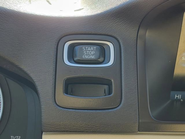 Used 2013 Volvo XC70 T6 image 20