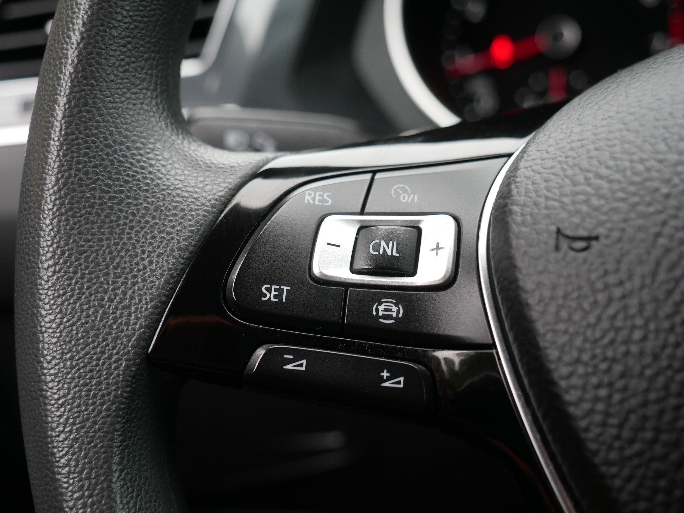 Used 2019 Volkswagen Tiguan S AWD/4WD image 28