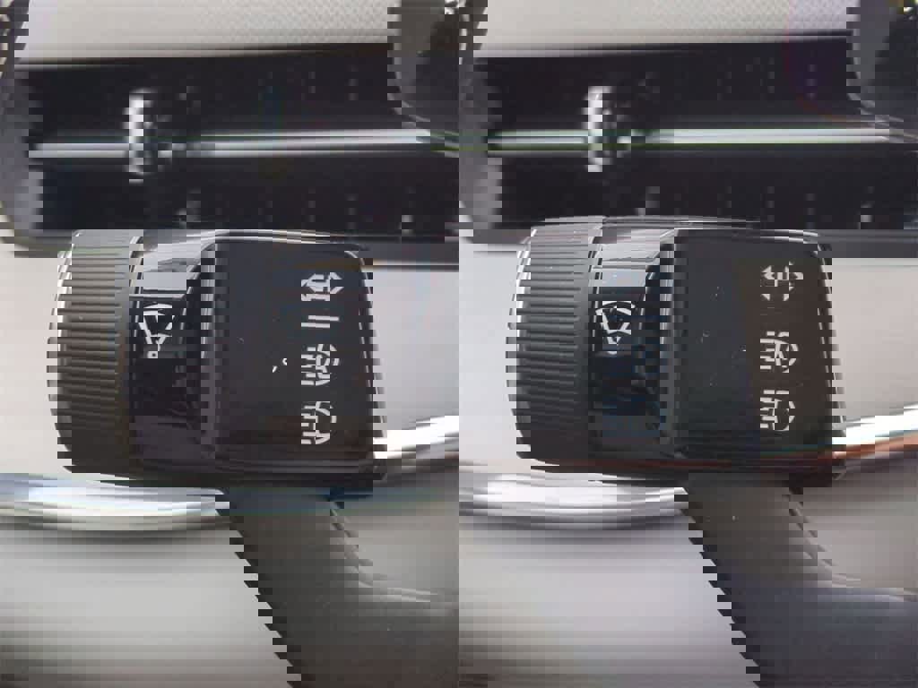 New 2025 Volvo EX90 Ultra w/ Protection Package Premier image 26