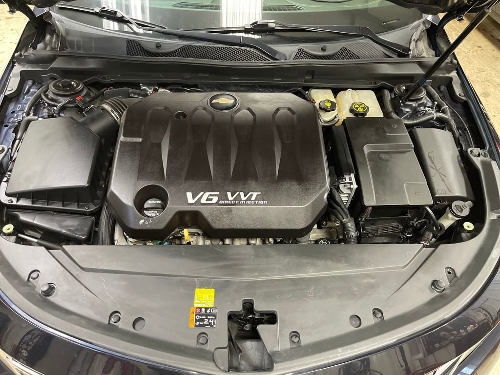 Used 2014 Chevrolet Impala LT w/ Convenience Package FWD image 4