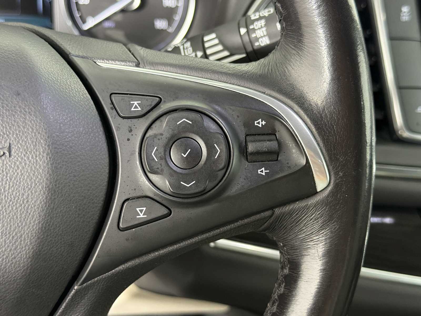 Used 2018 Buick Enclave Premium w/ Trailering Package FWD image 27