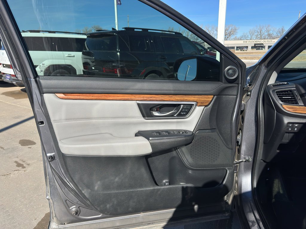 Used 2017 Honda CR-V EX-L image 10