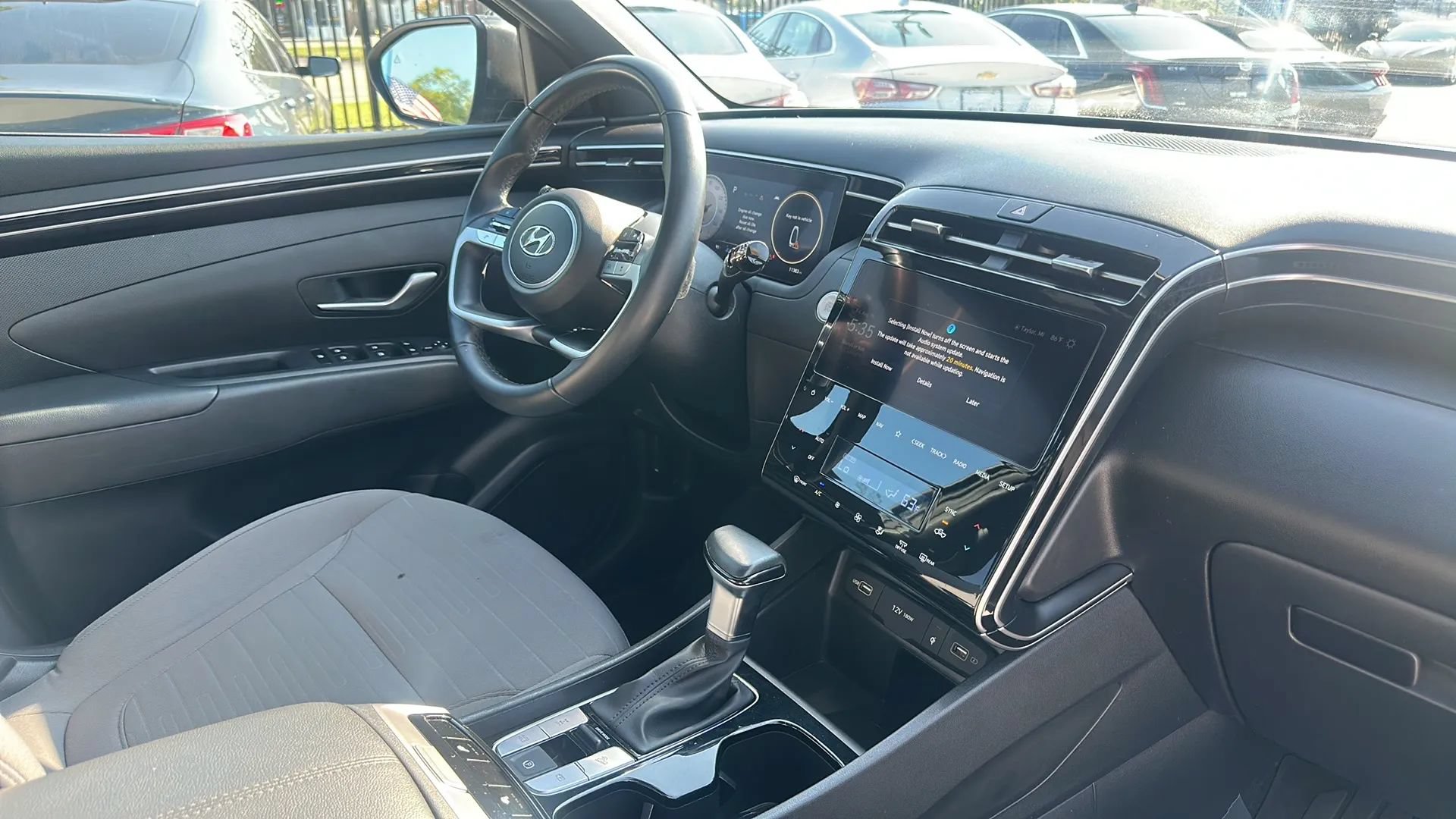 Used 2023 Hyundai Santa Cruz SEL Premium AWD/4WD image 20