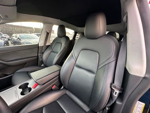 Used 2022 Tesla Model Y Performance image 9