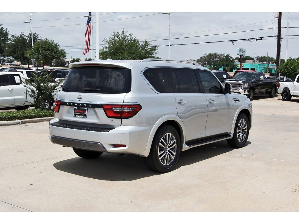 Used 2024 Nissan Armada SL w/ Captain's Chairs Package AWD/4WD image 4