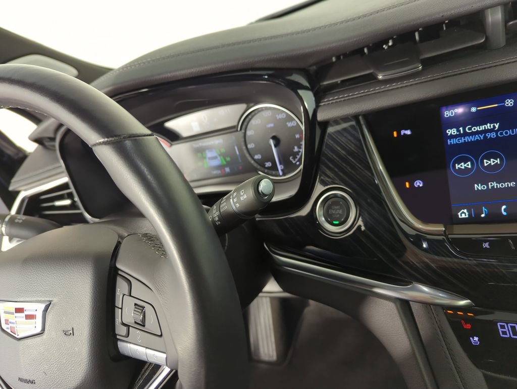 Certified 2025 Cadillac XT6 Premium Luxury AWD/4WD image 23