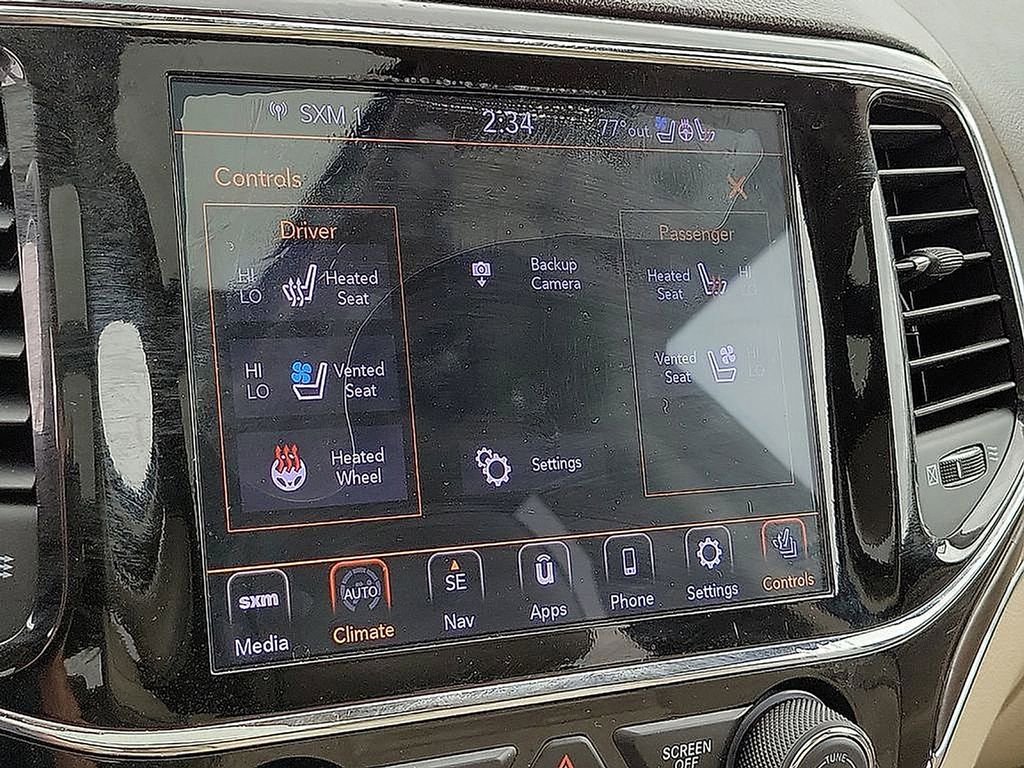 Used 2019 Jeep Grand Cherokee Overland image 28