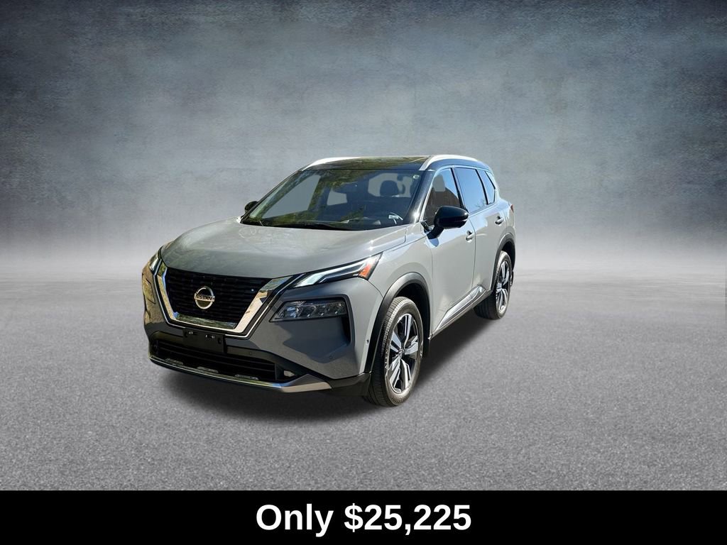 Used 2021 Nissan Rogue Platinum image 4