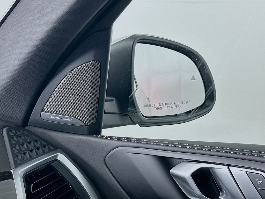 New 2026 BMW X5 xDrive40i w/ Climate Comfort Package image 24