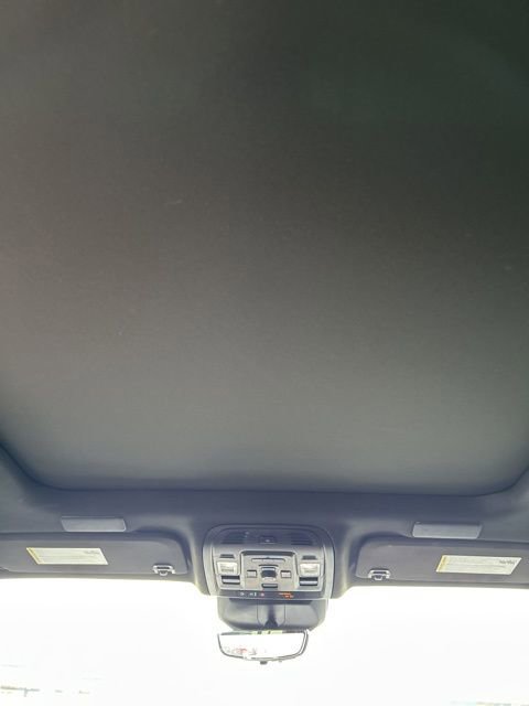 Used 2023 Cadillac Escalade Premium Luxury image 12