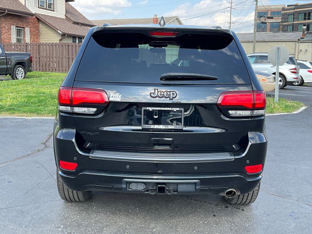 Used 2019 Jeep Grand Cherokee Altitude AWD/4WD image 6