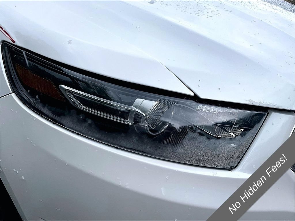 Used 2015 Ford Taurus SHO w/ Equipment Group 401A AWD/4WD image 26