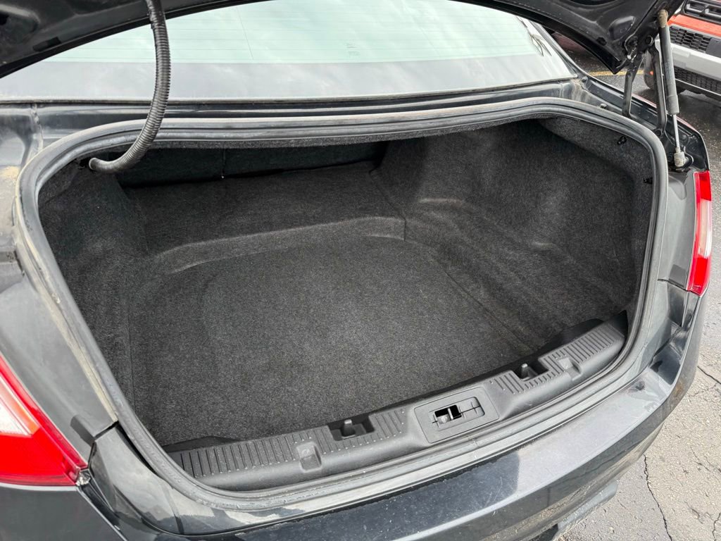 Used 2012 Ford Taurus SEL image 5