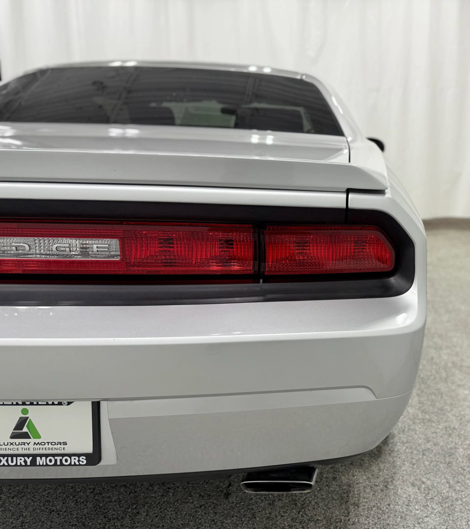 Used 2010 Dodge Challenger R/T image 33