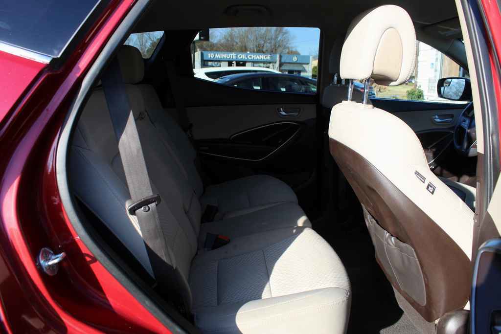 Used 2017 Hyundai Santa Fe Sport FWD image 27
